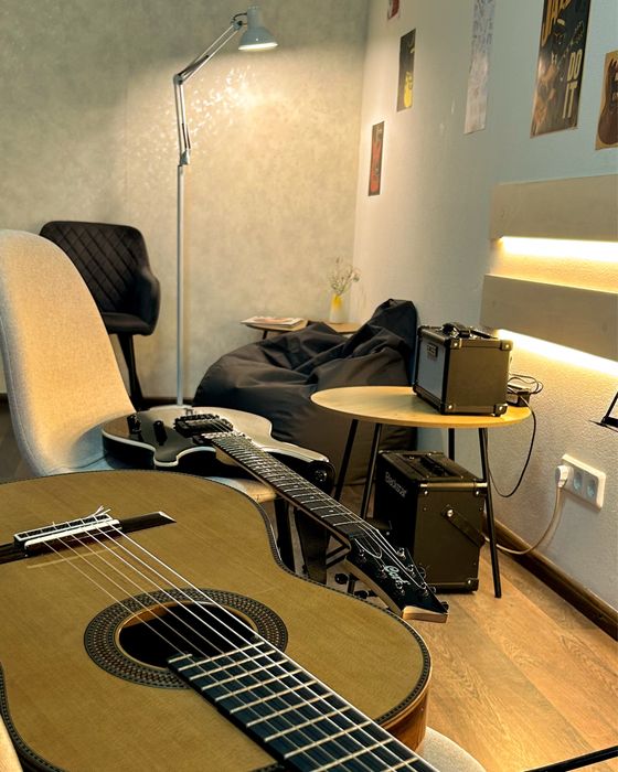 Guitar Residence - музична школа студія в центрі Києва