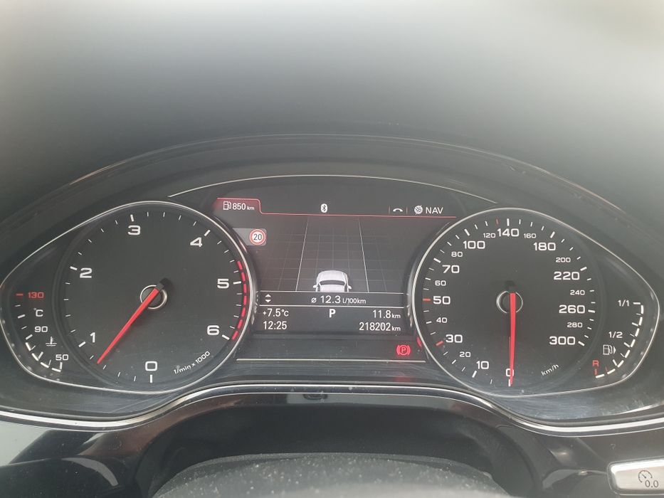 Audi A8 D4 220kkm możliwa zamiana pickup v8.