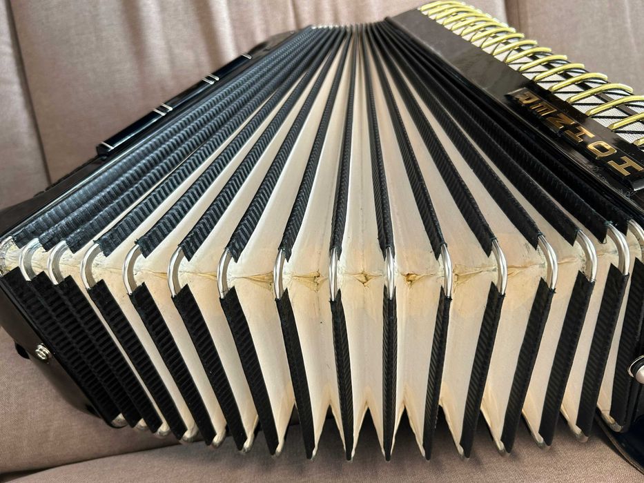 HOHNER Atlantic IV N de luxe, 120 basów, 4 chóry- REZERWACJA do 9.06.2026