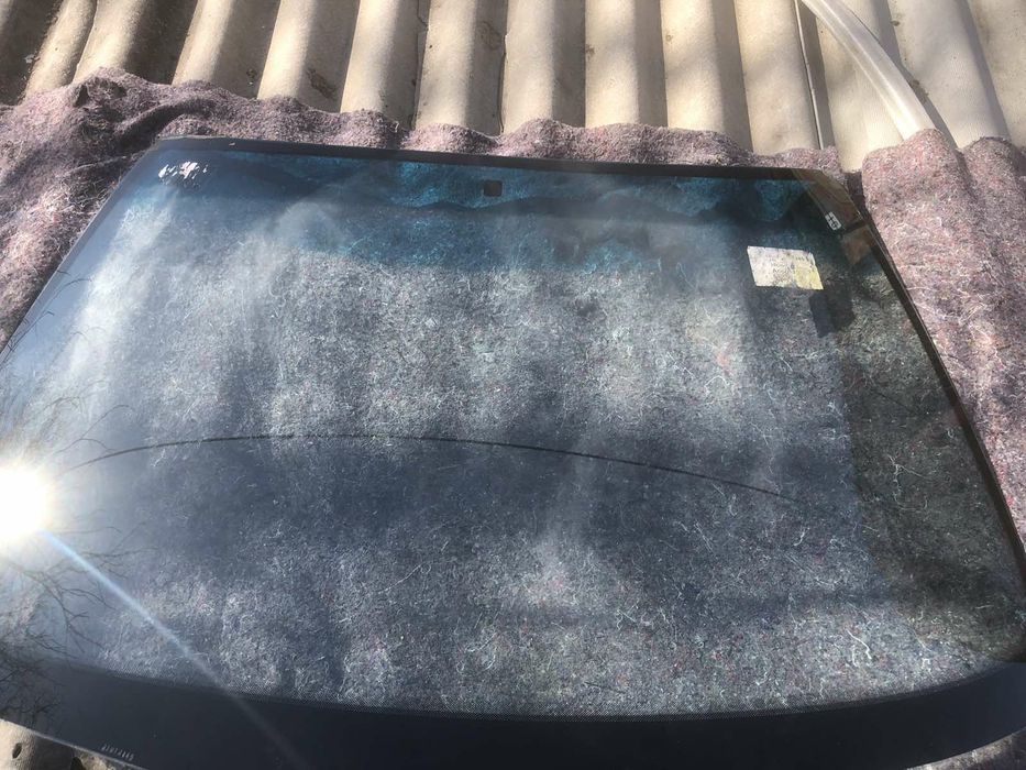 Лобове скло Honda Accord 5 1993-1998