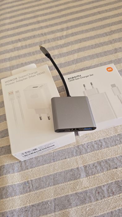 Apple Magic Mouse 2 e Leather Wallet. Wireless chargers Samsung. Airpo