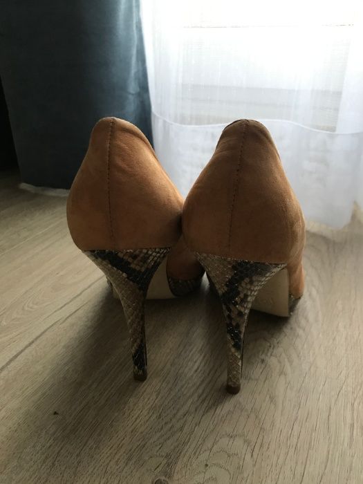 Włoskie szpilki marki ICONE - r.38