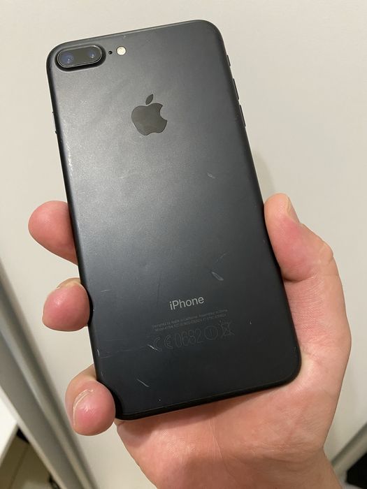 Смартфон Apple iPhone 7 Plus 32 ГБ