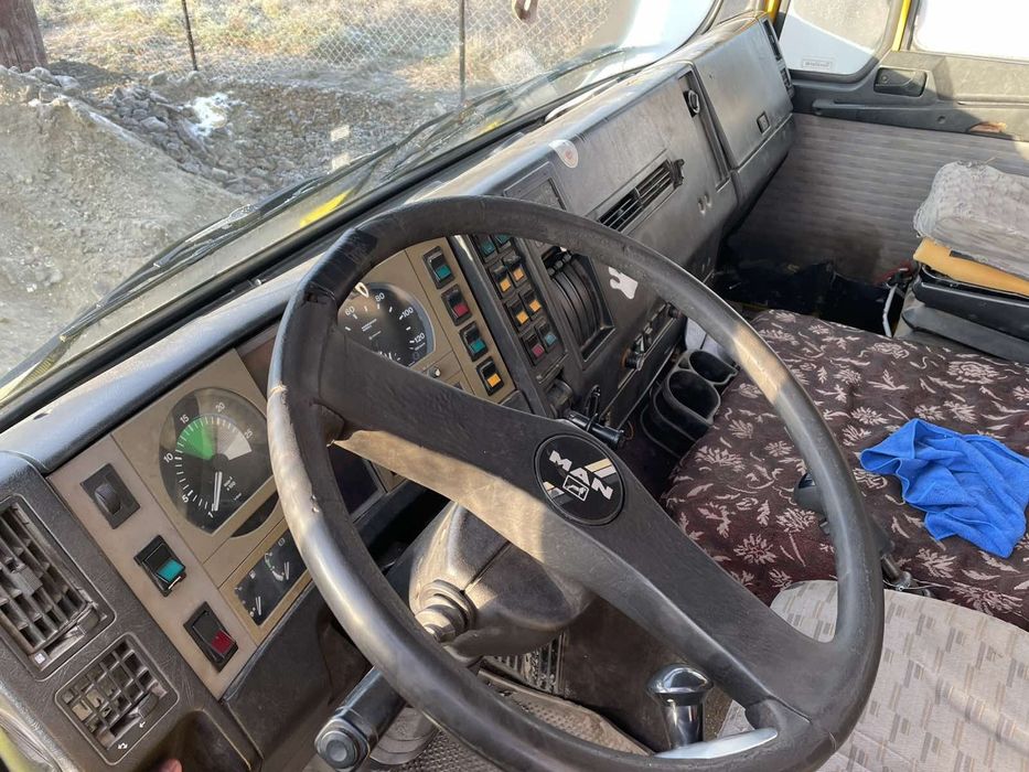 Продам кран маніпуляторв хорошому стані