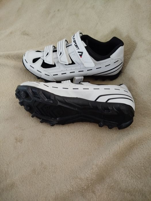 Buty rowerowe stała sport