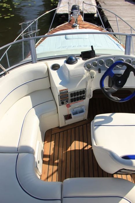 Продам яхту Bayliner 288 Discovery