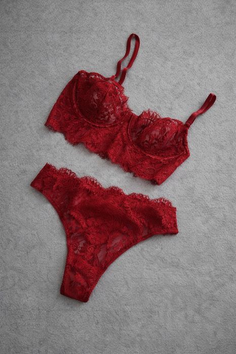 Pavlova lingerie zestaw biustonosz stringi M bordo koronkowy zestaw