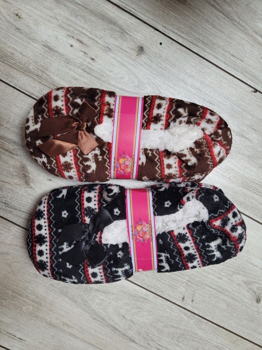 Ciepłe kapcie damskie