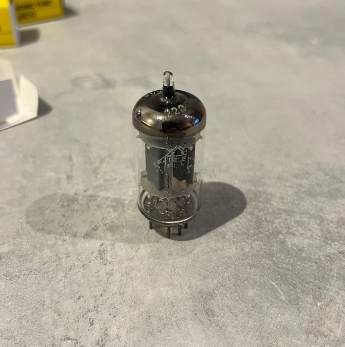 Telefunken black ribbed plate