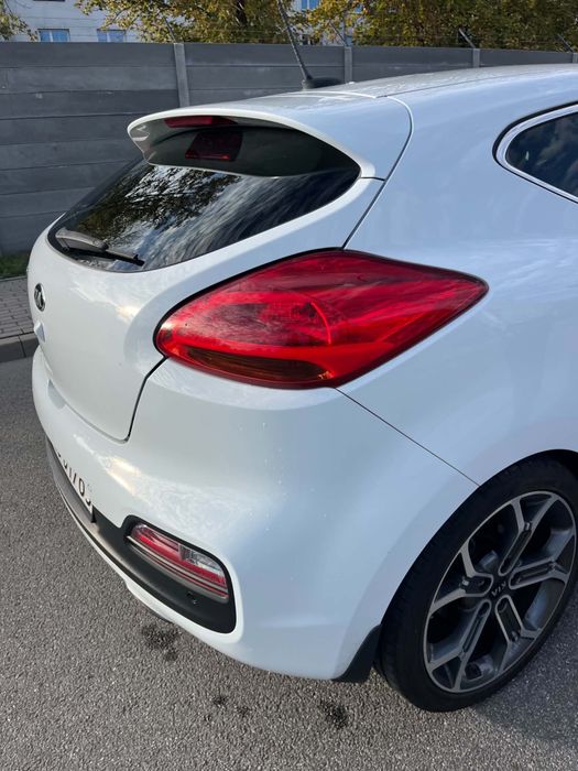 Kia Proceed Salon Polska