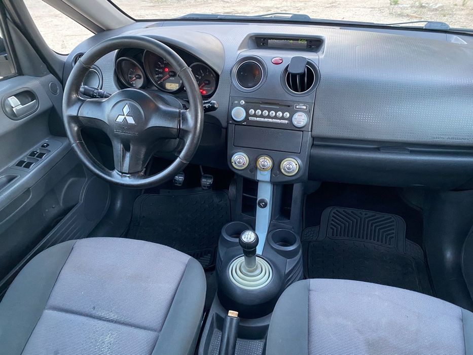 Mitsubishi Colt 1.2i Super Econômico