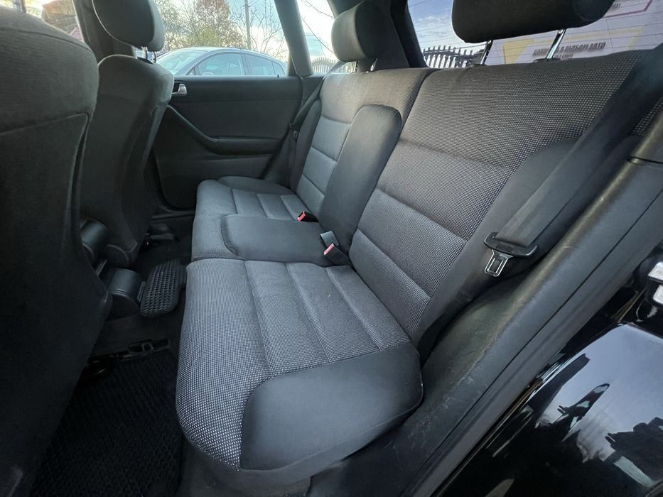 Автомат , машина обслужена в гарному стані як технічному так і візуаль