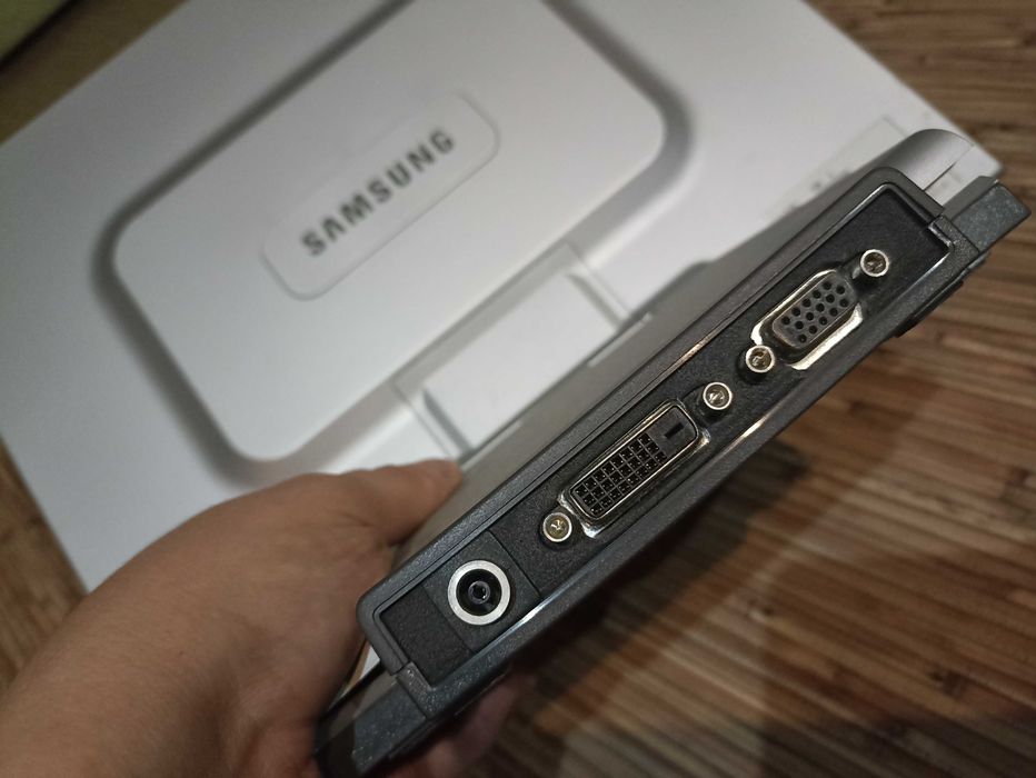 syncmaster 172x монітор Dvi-I сумісний з новими пк/ноутбуками