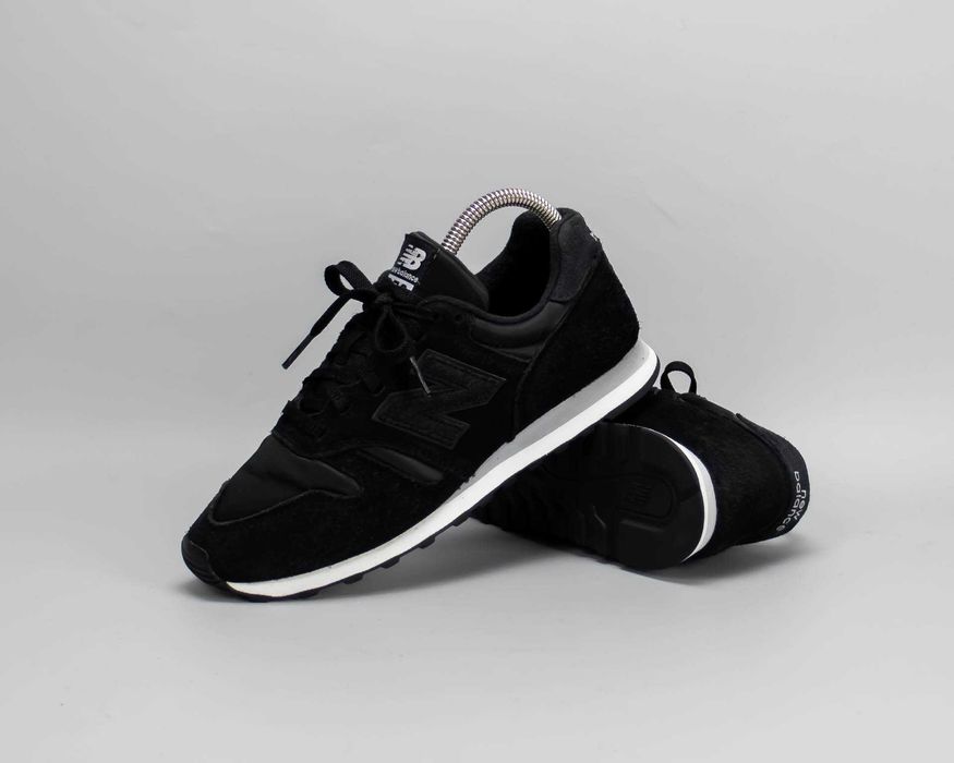 Крутые замшевые кроссовки New Balance 373.39 размер