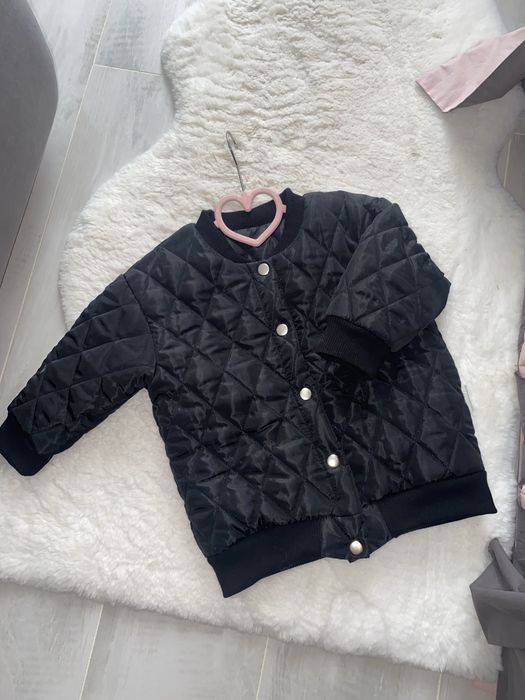 Куртка-бомбер, чорна, розмір 98