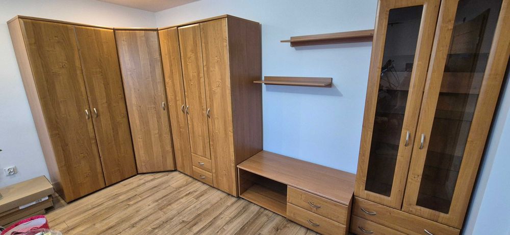 Meblościanka z szafą narożną, zestaw mebli