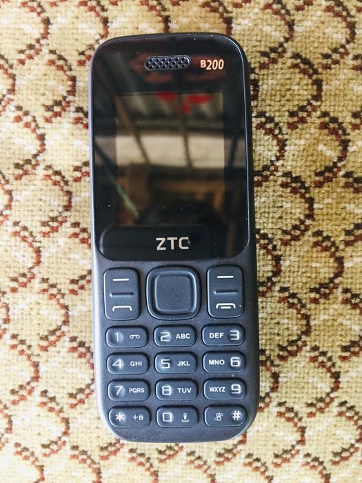 Telemóvel ZTC usado
