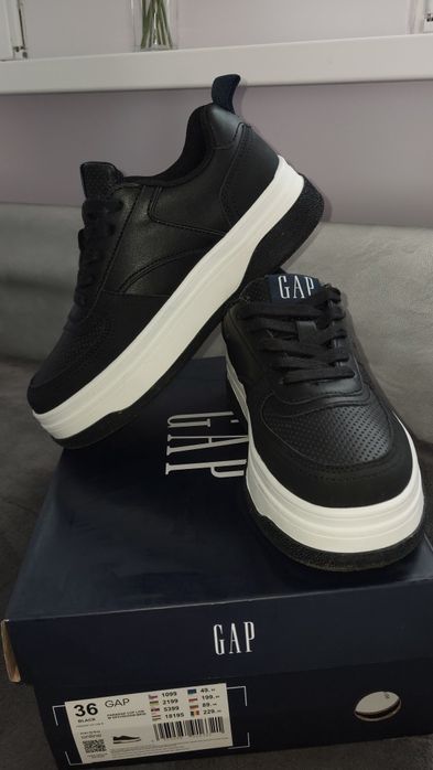 Nowe Buty GAP r. 36
