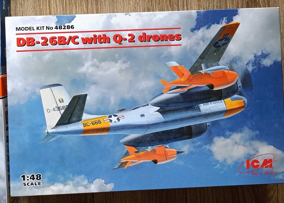 Model do sklejania ICM 48286 DB-26B/C with Q-2 drones