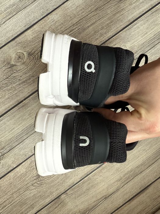 Кросівки On Cloudswift  42p. 27см