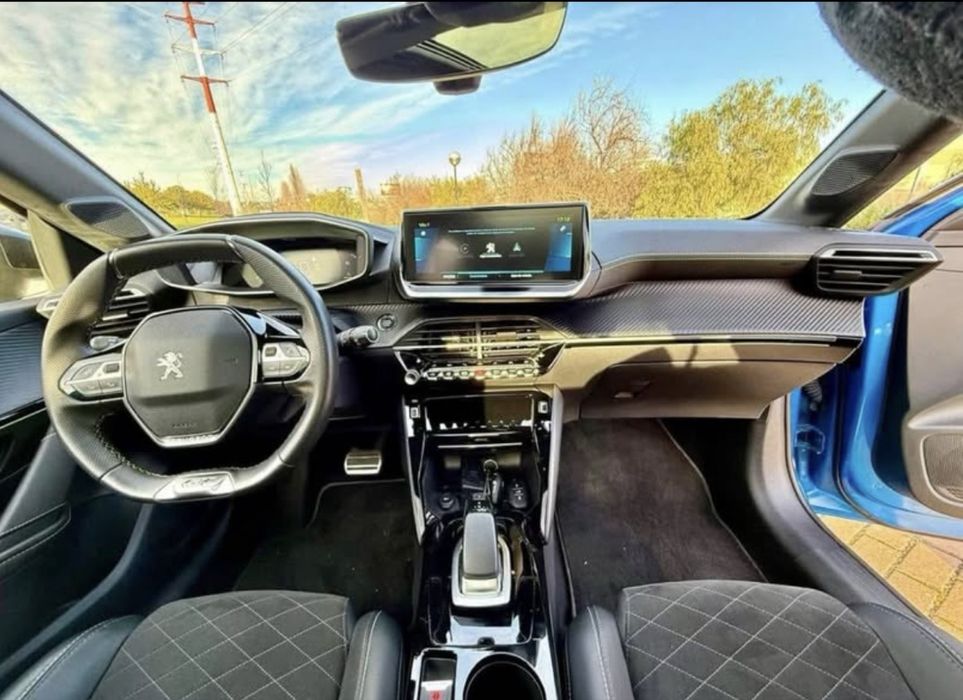 Peugeot e208 gt (eletrico)