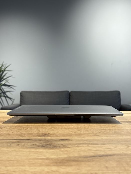 MacBook Air 13 2020 M1 16/256gb 8/7gpu !! Гарантія від магазину !!