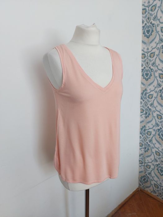 Brzoskwiniowy przewiewny top bokserka H&M Basic z dekoltem V , XS S