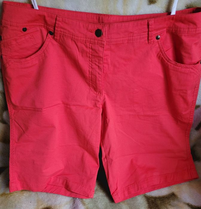 Продам женские шорты