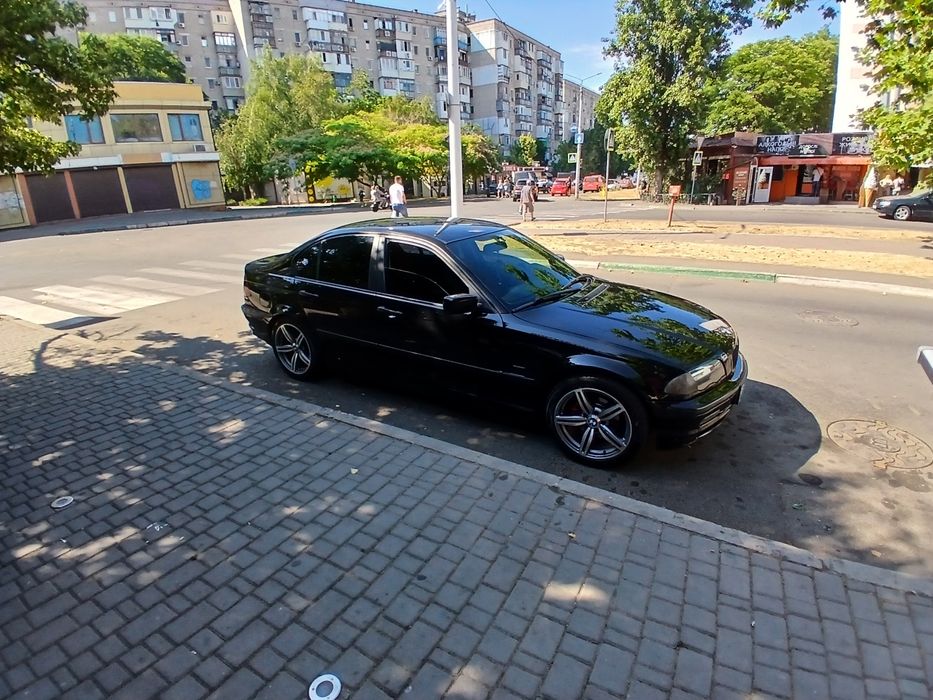 Продам бмв е 46.