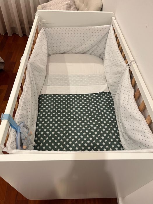 Cama de Bébé Trama