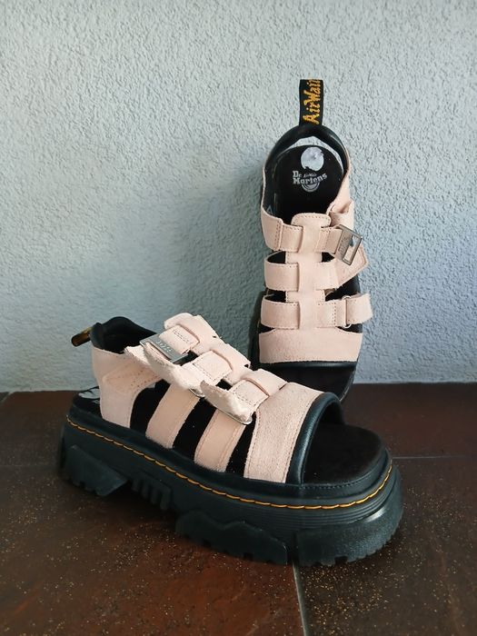 Sandały Dr martens 40 różowe