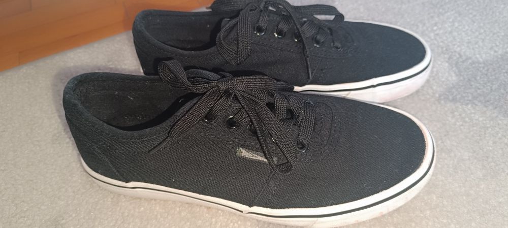 Trampki Sprandi r. 37, czarne buty sportowe, tenisówki, 24 cm