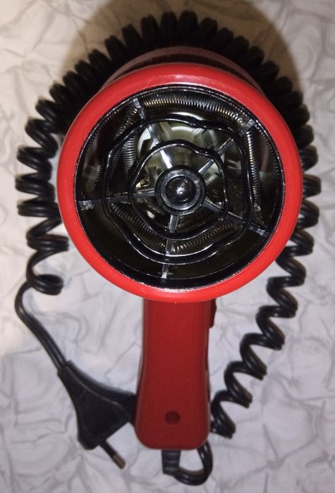 Фен для сушки и укладки волос