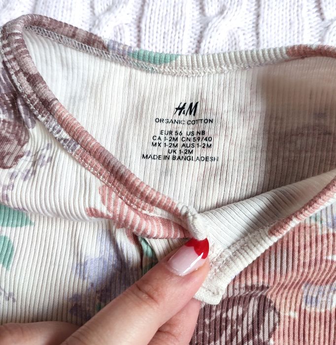 Macacão flores da H&M