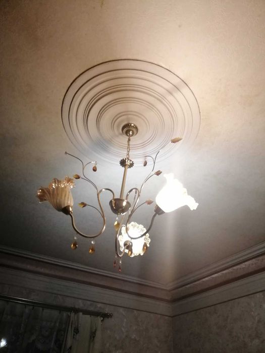 люстра  с 3 плафонами