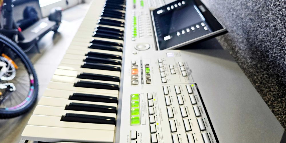 Keyboard klawisze Yamaha TYROS 2 K&B Handel Szczytno