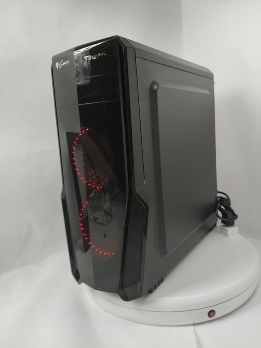 Komputer Gamingowy AMD FX-8150,GTX 580, 16 GB, SSD, Win 11