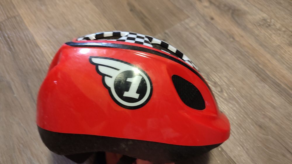 Шлемы для детей и взрослых