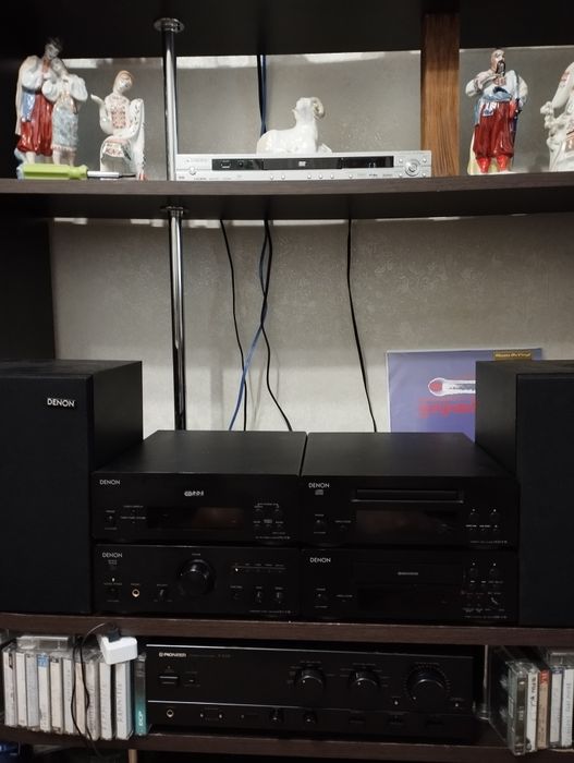 Музыкальный центр стойка Denon