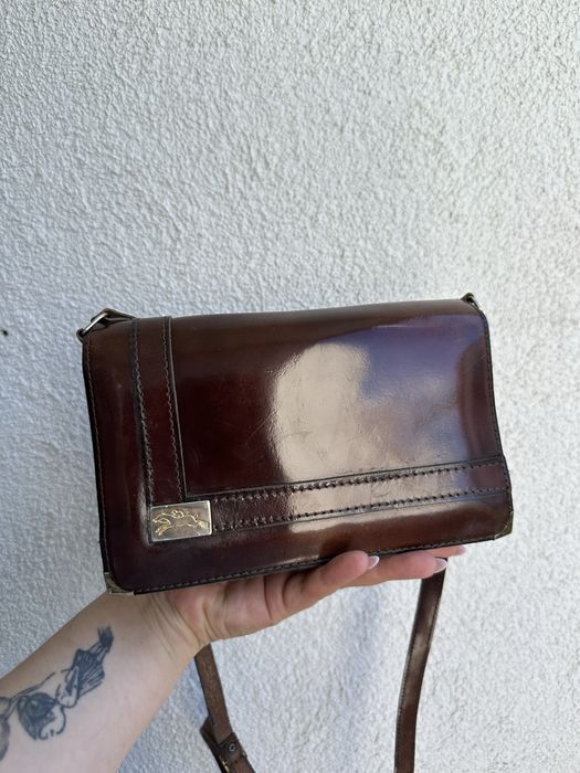 Vintage skórzana torebka na ramię – piękna końska emblematyczna ozdoba