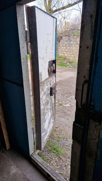 Продам гараж на Республиканской центр города