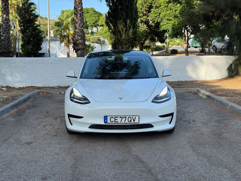 Tesla Model 3 Standard Range Plus RWD