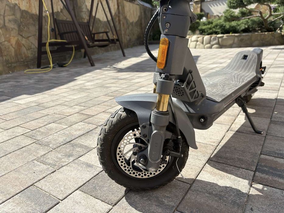 Електросамокат  Cunfon , rz800