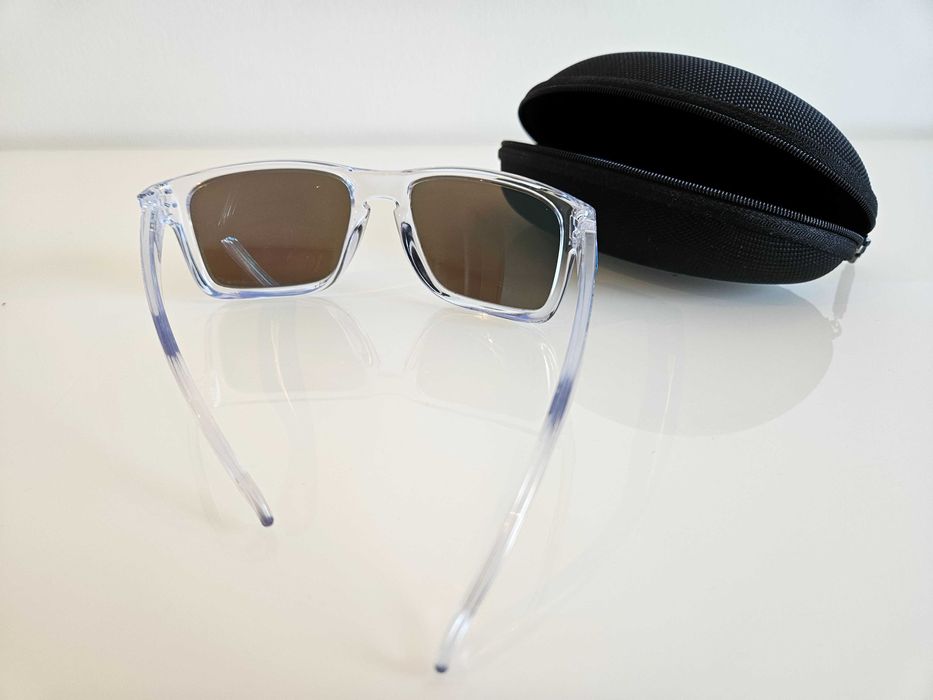 Óculos de Sol Polarizados Oakley Holbrook XL 9417 com estojo.