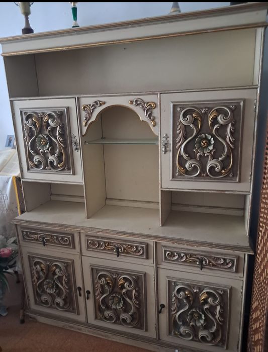 Móvel antigo da década 50 barroco/rococó