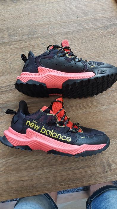 Buty sportowe nr  41,5