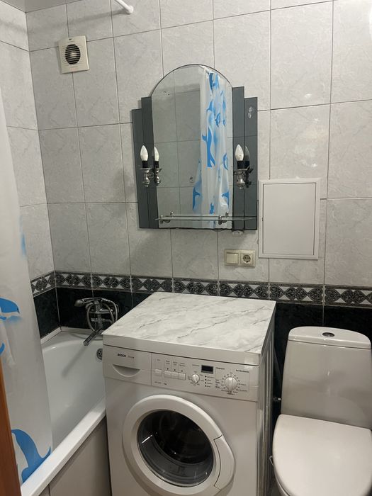 Гарна 2х кімнатна квартира навпроти лікарні Святого Лу