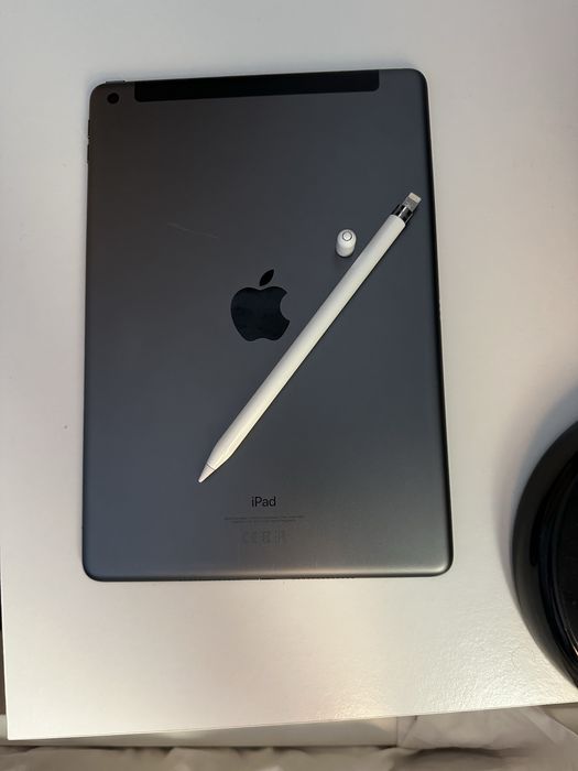 iPad 9ª Geração + Apple Pencil 1ª Geração — Bom estado!