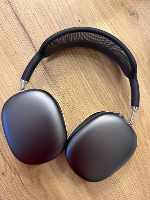 Airpods max lighting