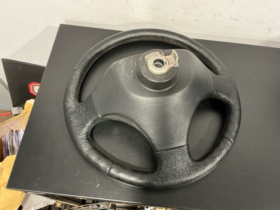 volante peugeot partner berlngo ano 2000 como novo